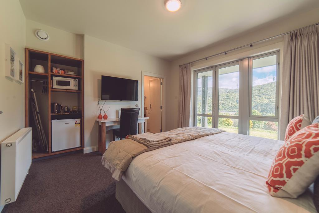 Silverstream Retreat Lower Hutt Exterior photo